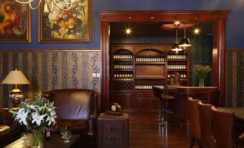 高級紅酒會(huì)所設(shè)計(jì)裝修效果圖